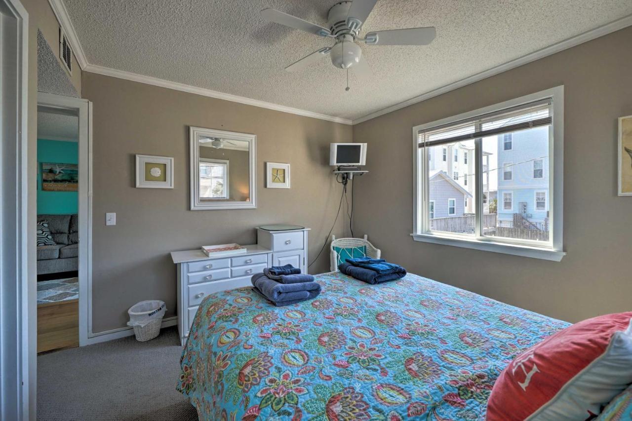 Condo With Balcony And Pool Walk To 2 Beach Accesses! Carolina Beach Kültér fotó