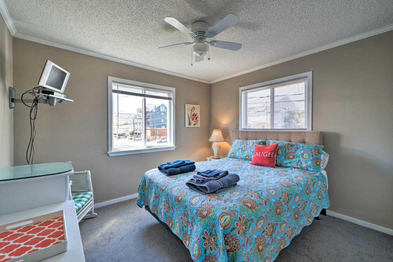 Condo With Balcony And Pool Walk To 2 Beach Accesses! Carolina Beach Kültér fotó